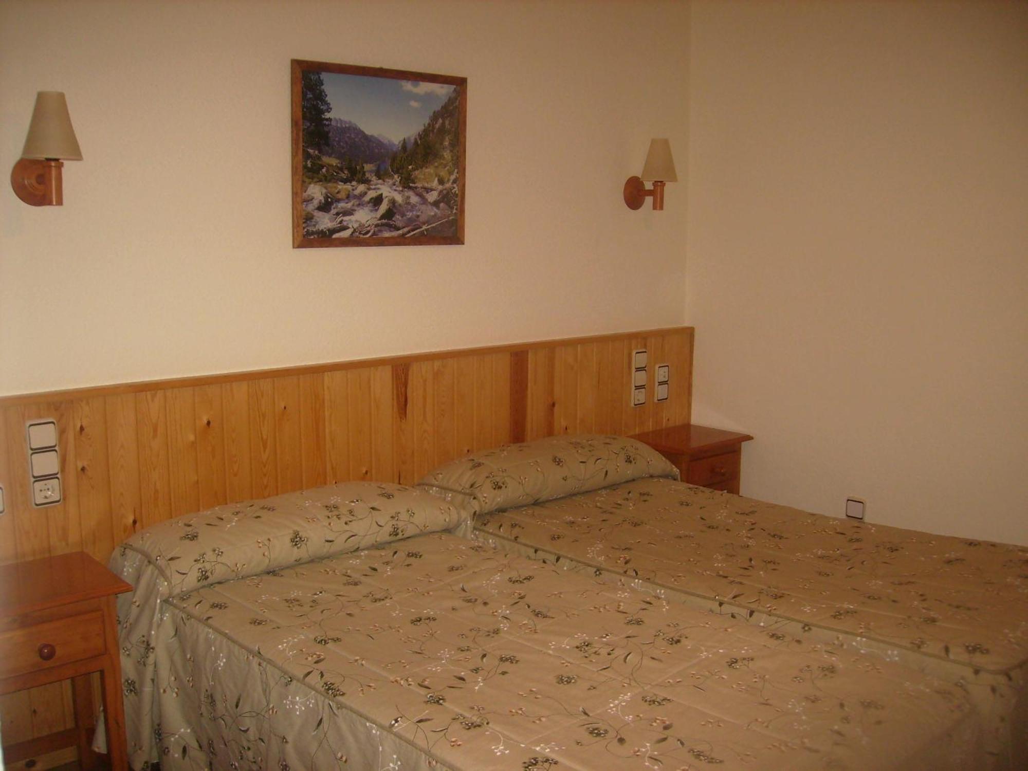 Hostal Pernalle เอริลญาแวล ภายนอก รูปภาพ