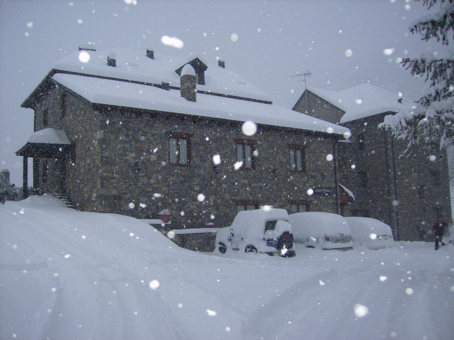 Hostal Pernalle เอริลญาแวล ภายนอก รูปภาพ